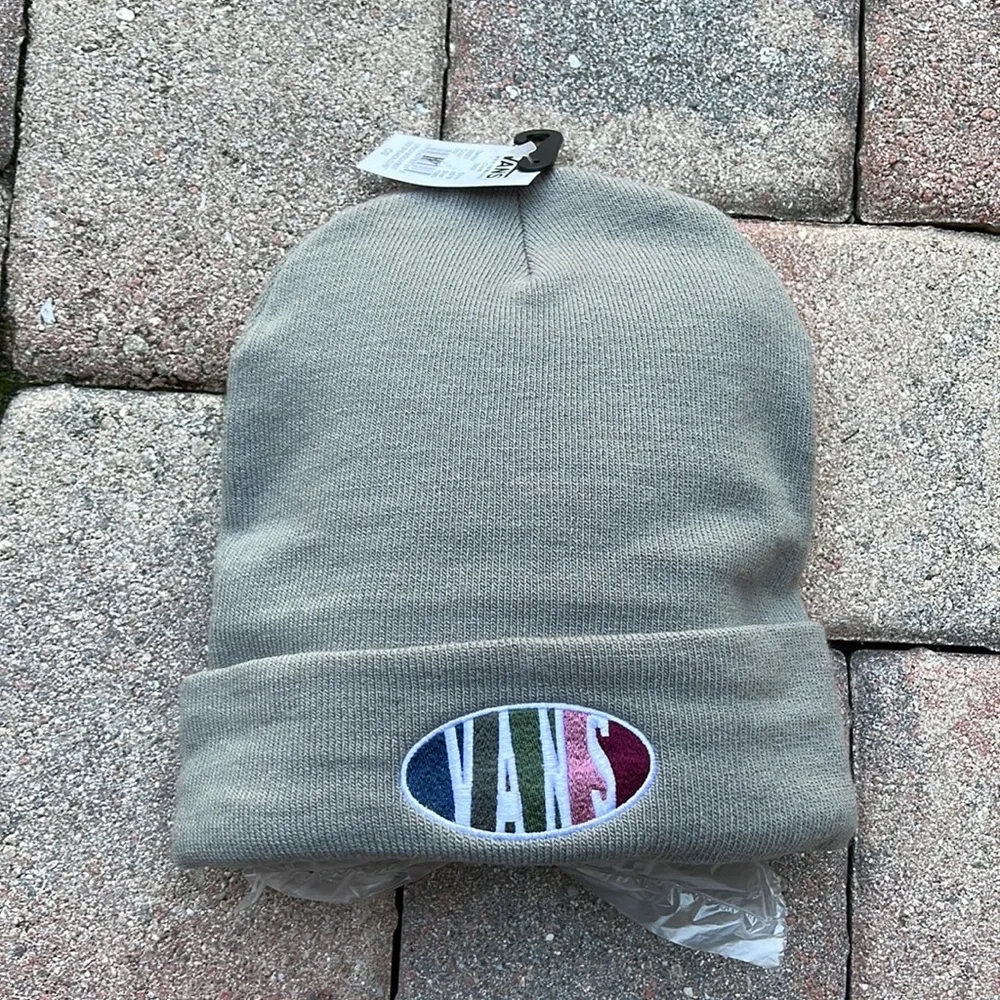 Vans WM Breakin Curf Grey Beanie Skateboarding Hat Women & Men VN0A5GUV85T - Picture 7 of 16